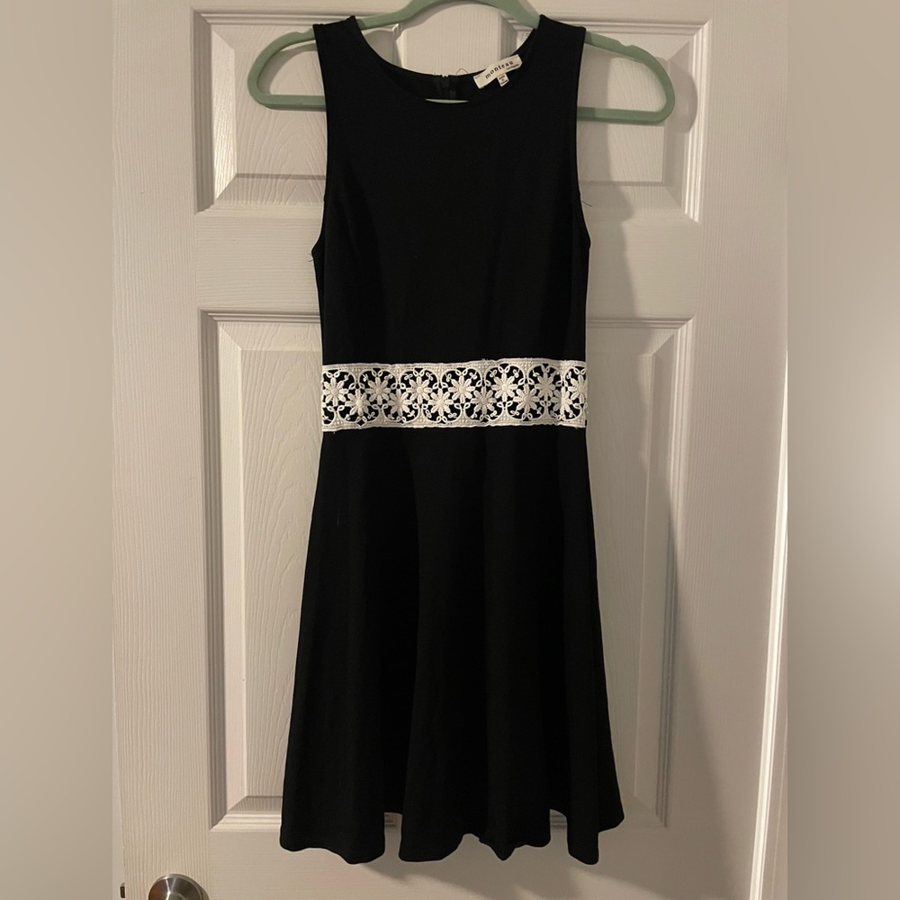 Monteau Dress Size M